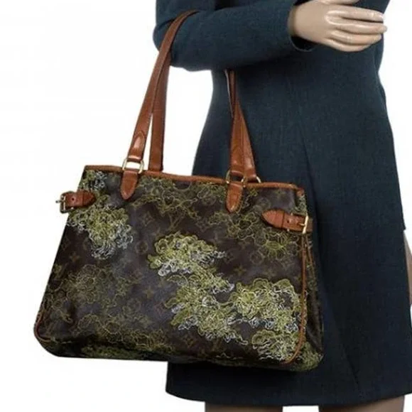 💎✨BEAUTIFUL✨💎 LOUIS VUITTON Monogram Dentelle Batignolles - Picture 2 of 16